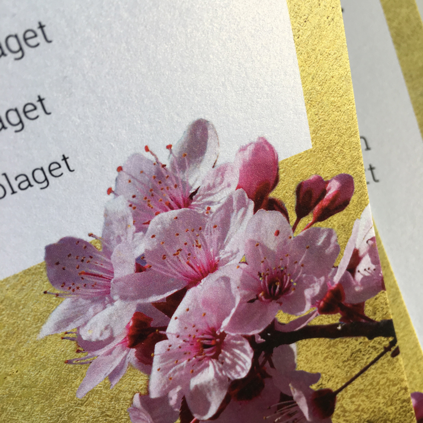 Blad med guld effekt – bild 2
