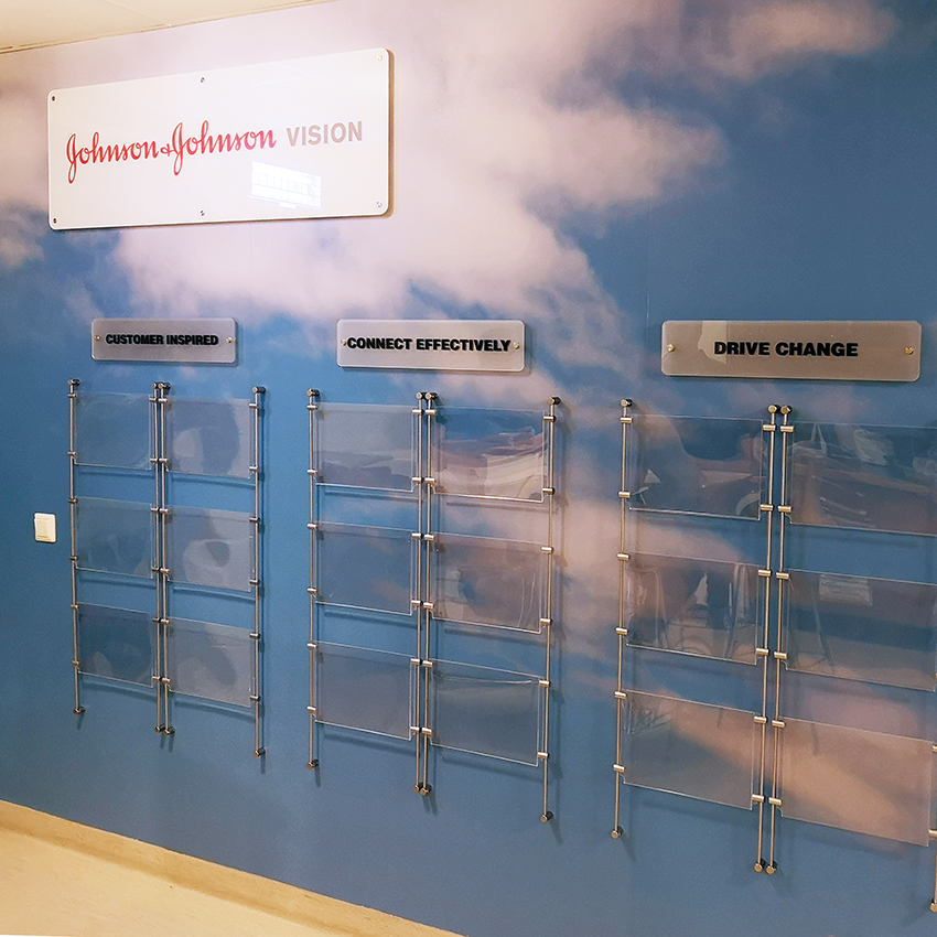 Recognition Wall till Johnson&Johnson – bild 2